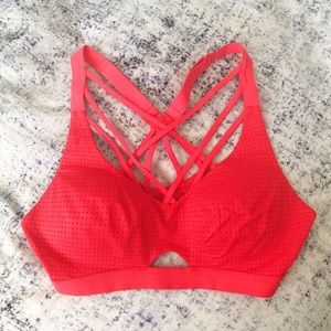 VS Sport Sports Bra